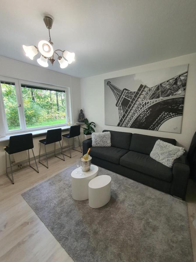 Close To The Metro And The Beach!!! With A View Of The Scandinavian Forest Stockholm Exterior photo