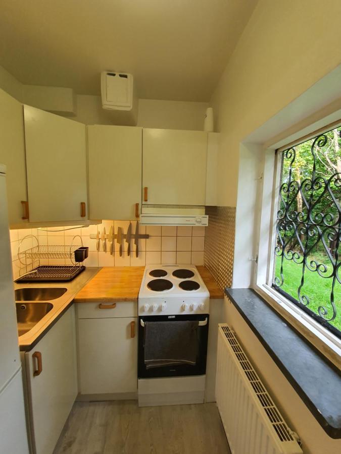 Close To The Metro And The Beach!!! With A View Of The Scandinavian Forest Stockholm Exterior photo