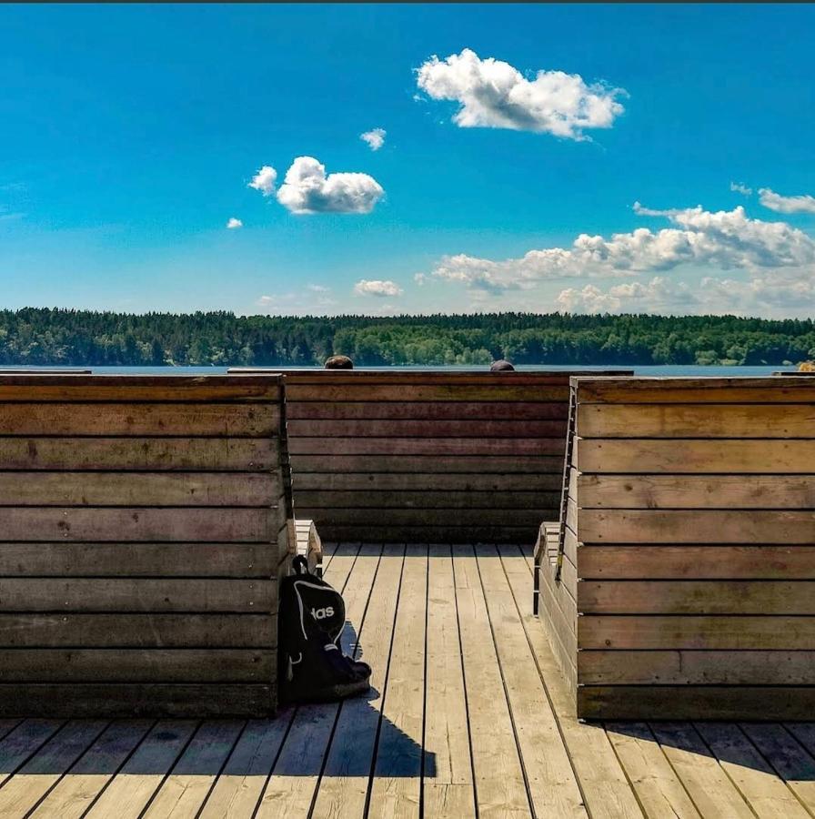 Close To The Metro And The Beach!!! With A View Of The Scandinavian Forest Stockholm Exterior photo